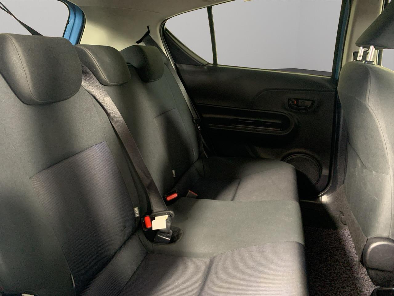 2015 Toyota Aqua Facelift Model S Hatchback HEATED SEATS + PUSH BUTTON START + AUTO LIGHTS