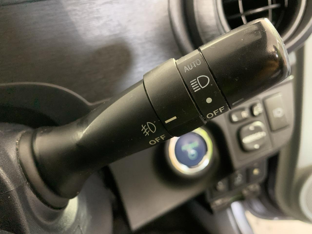 2012 Toyota Aqua S Hatchback REVERSING CAMERA + SMART KEY + HEATED SEATS