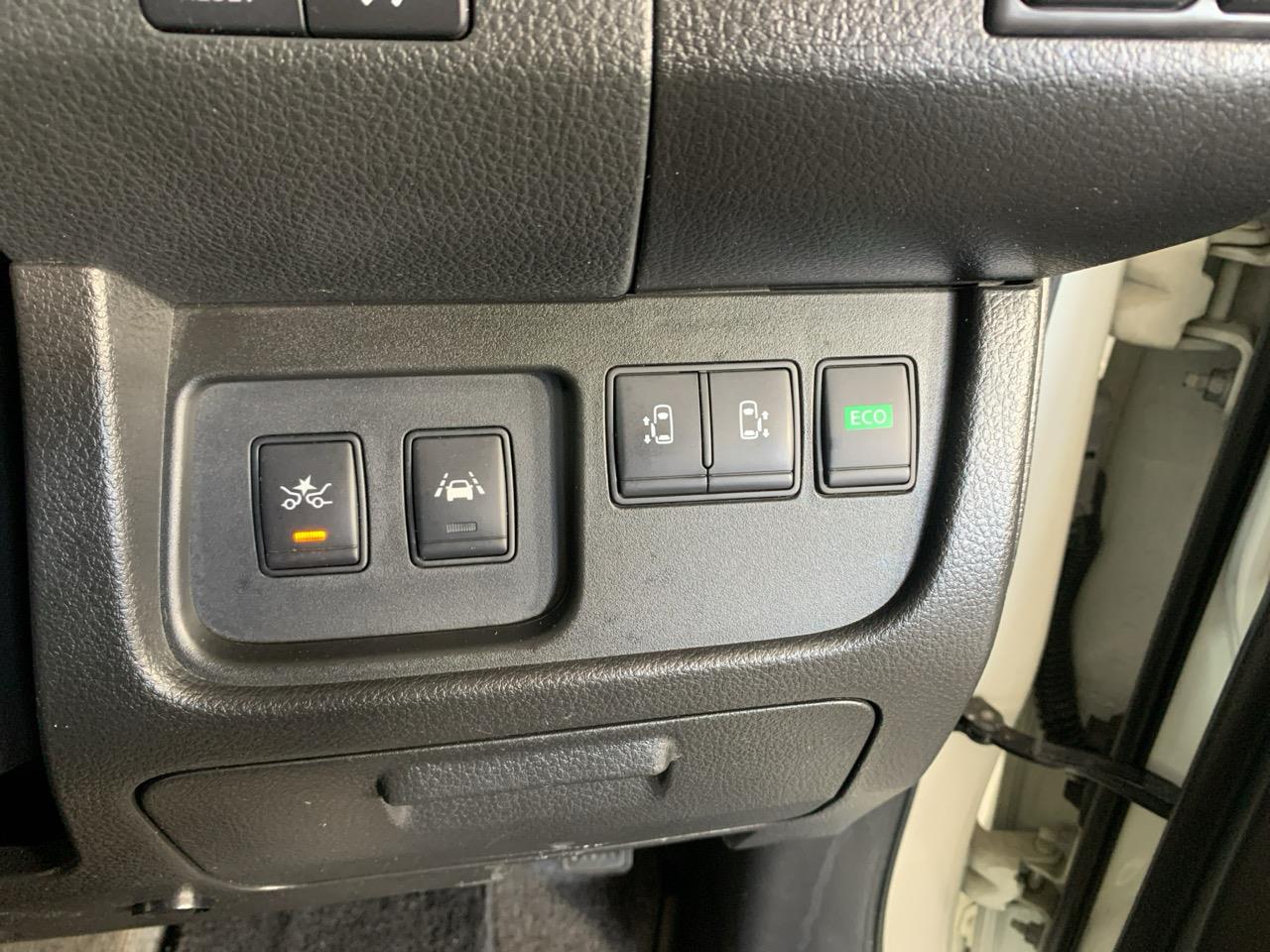 2014 Nissan Serena Hybrid Highway Star People Mover CRUISE CONTROL + POWER SLIDING DOORS + AUTO LIGHTS