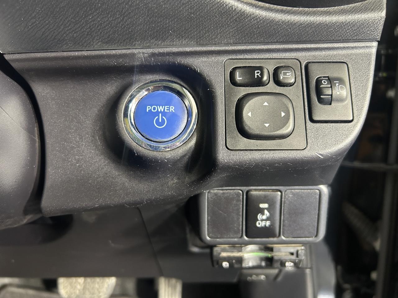 2014 Toyota Aqua G Balck Soft Leather Selection Hatchback LEATHER SEATS + SMART KEY + AUTO LIGHTS