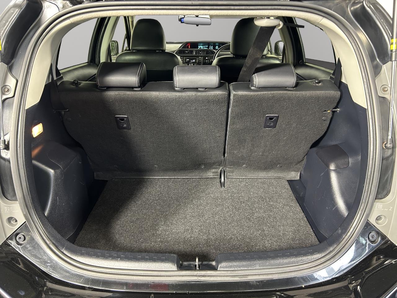 2014 Toyota Aqua G Balck Soft Leather Selection Hatchback LEATHER SEATS + SMART KEY + AUTO LIGHTS
