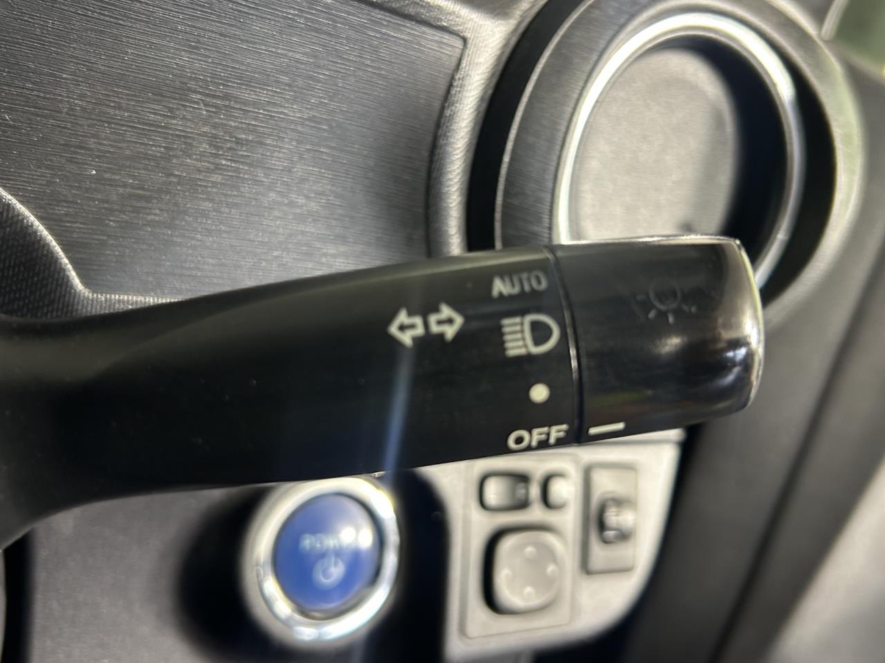 2014 Toyota Aqua G Balck Soft Leather Selection Hatchback LEATHER SEATS + SMART KEY + AUTO LIGHTS