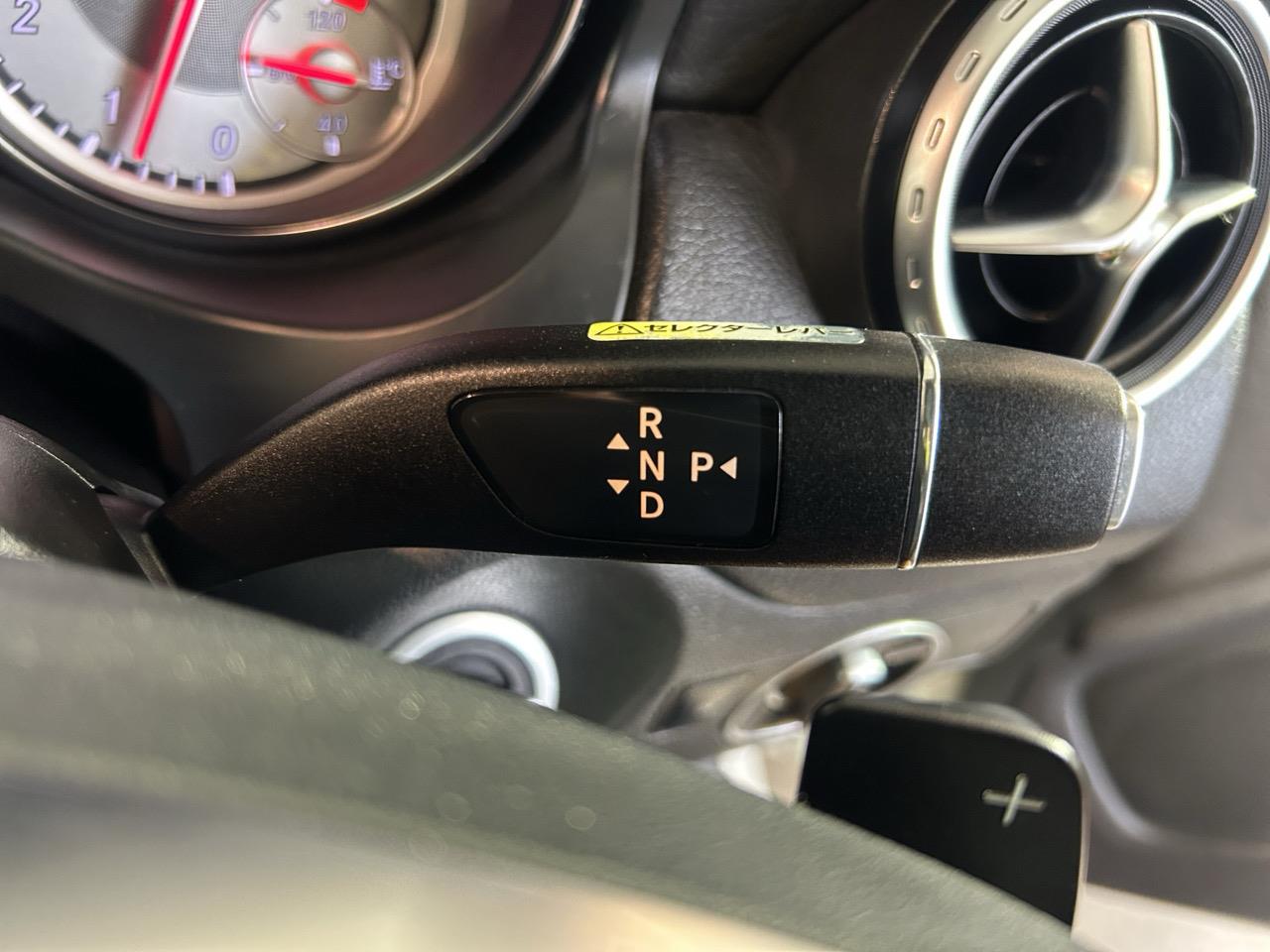 2015 Mercedes GLA250  RV/SUV HEATED SEATS + CRUISE CONTROL + AUTO LIGHTS + 4WD