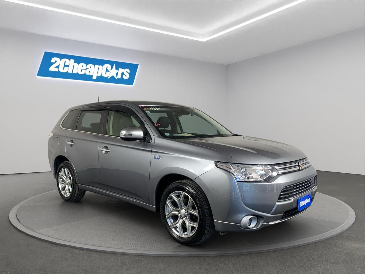 2014 Mitsubishi Outlander PHEV 4WD RV/SUV AWD + CRUISE CONTROL + HEATED SEATS