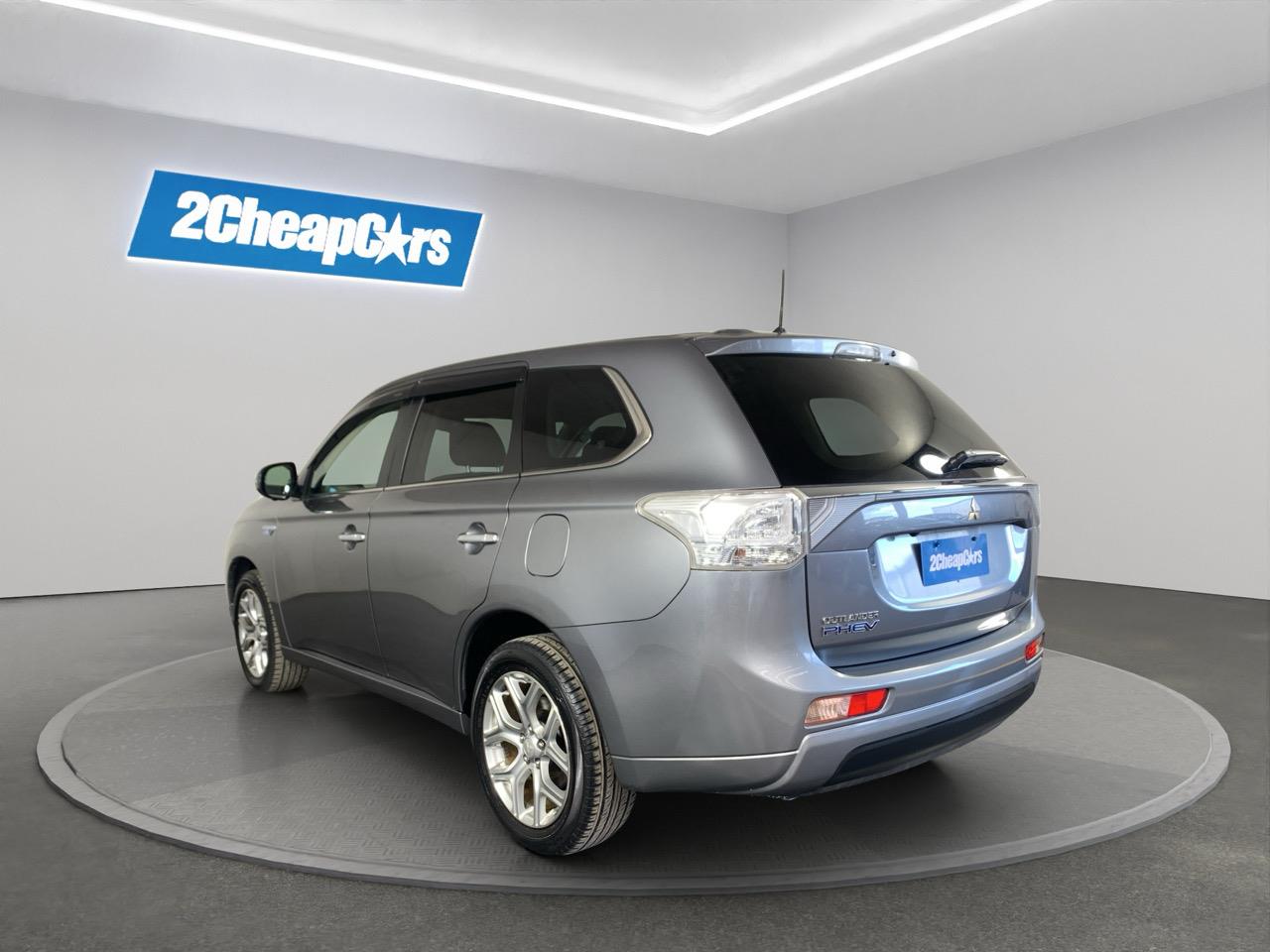 2014 Mitsubishi Outlander PHEV 4WD RV/SUV AWD + CRUISE CONTROL + HEATED SEATS