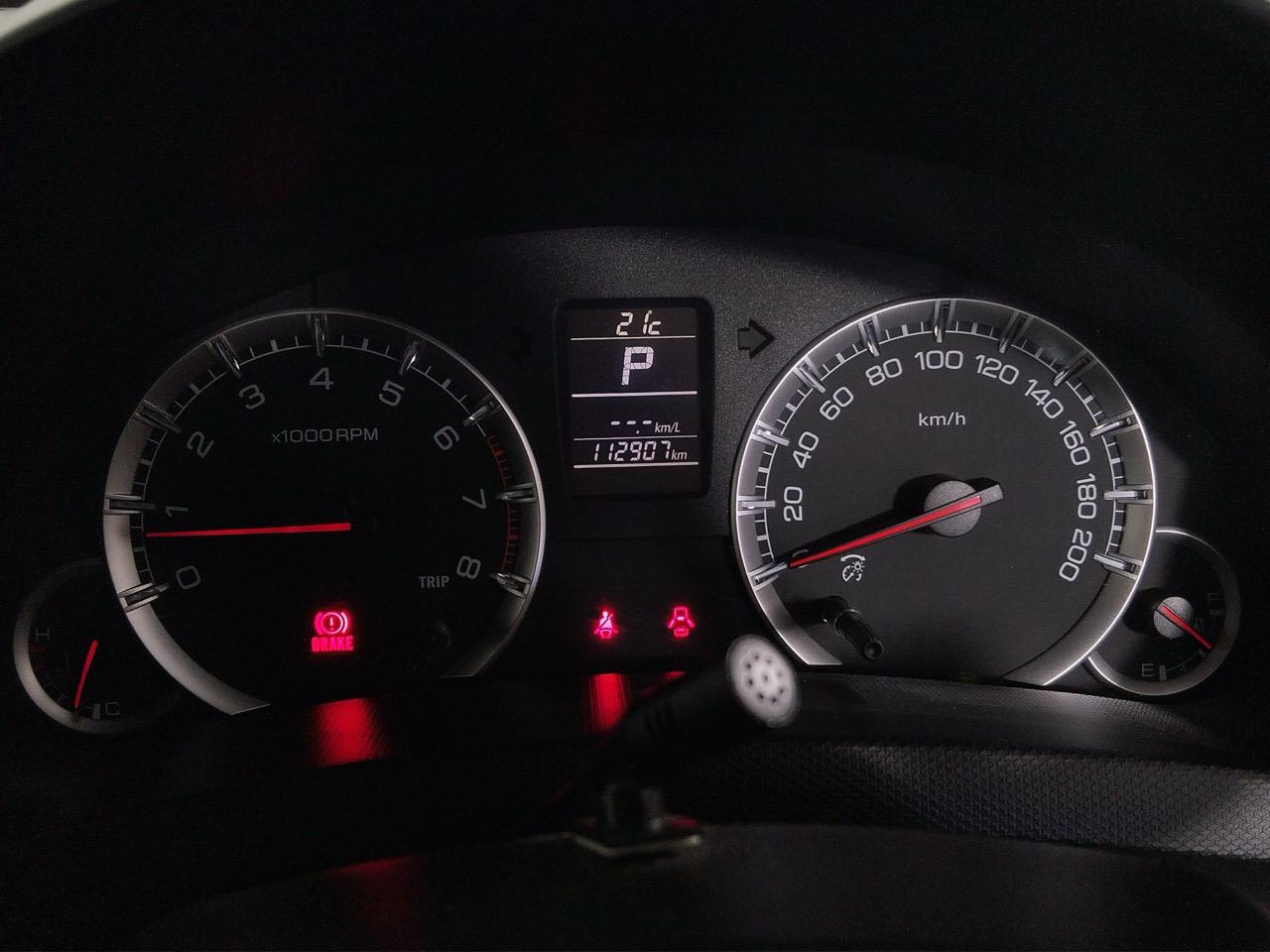 2015 Suzuki Swift  Hatchback PUSH BUTTON START + SMART KEYS