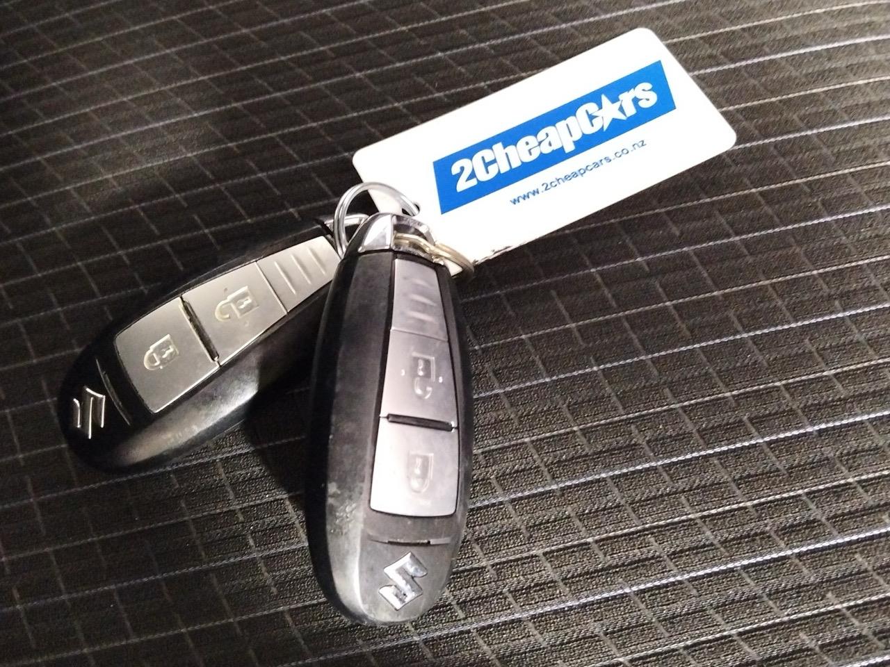 2015 Suzuki Swift  Hatchback PUSH BUTTON START + SMART KEYS