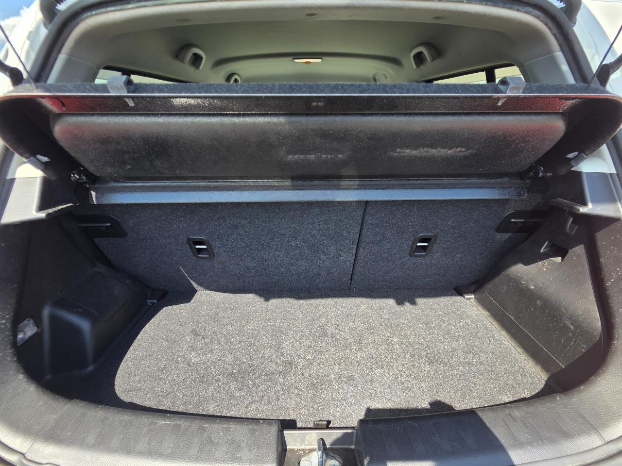 2014 Suzuki Swift 1.2 XG Hatchback PUSH BUTTON START + AUTO LIGHTS