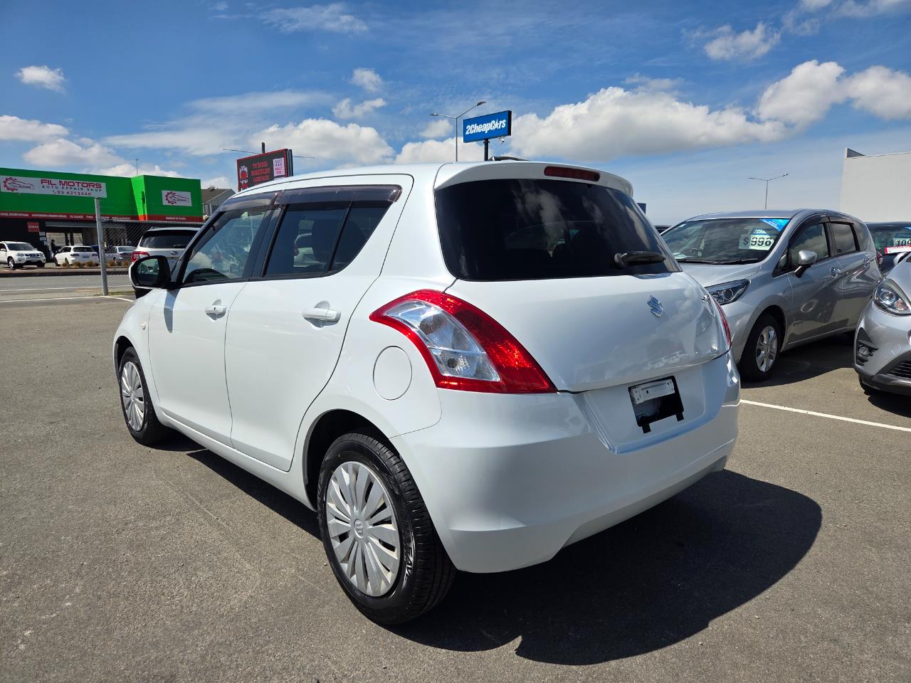 2014 Suzuki Swift 1.2 XG Hatchback PUSH BUTTON START + AUTO LIGHTS