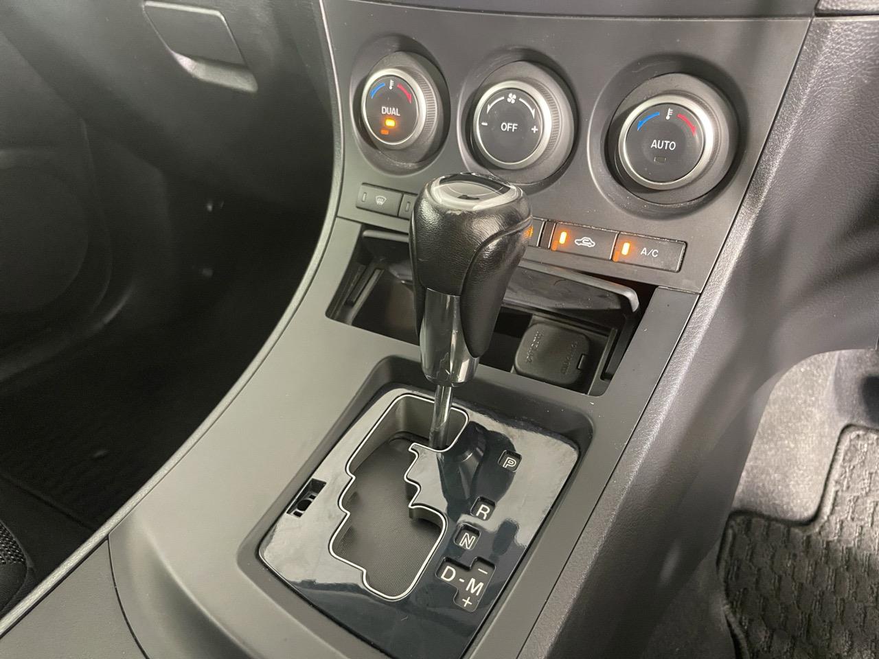 2013 Mazda Axela 3 SPORT 1.5S STYLE Hatchback REVERSING CAMERA + AUTO LIGHTS + PUSH BUTTON START