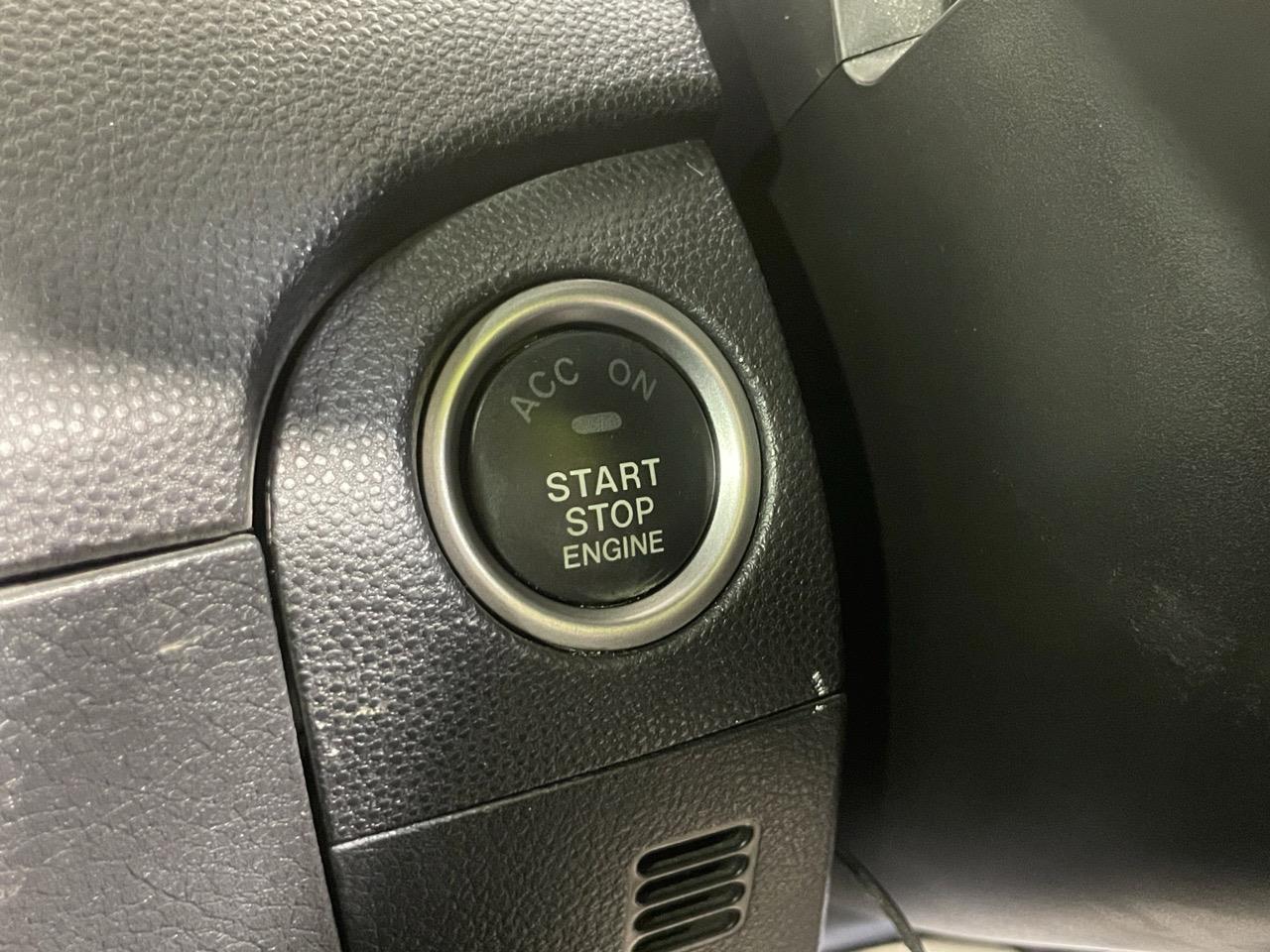 2013 Mazda Axela 3 SPORT 1.5S STYLE Hatchback REVERSING CAMERA + AUTO LIGHTS + PUSH BUTTON START