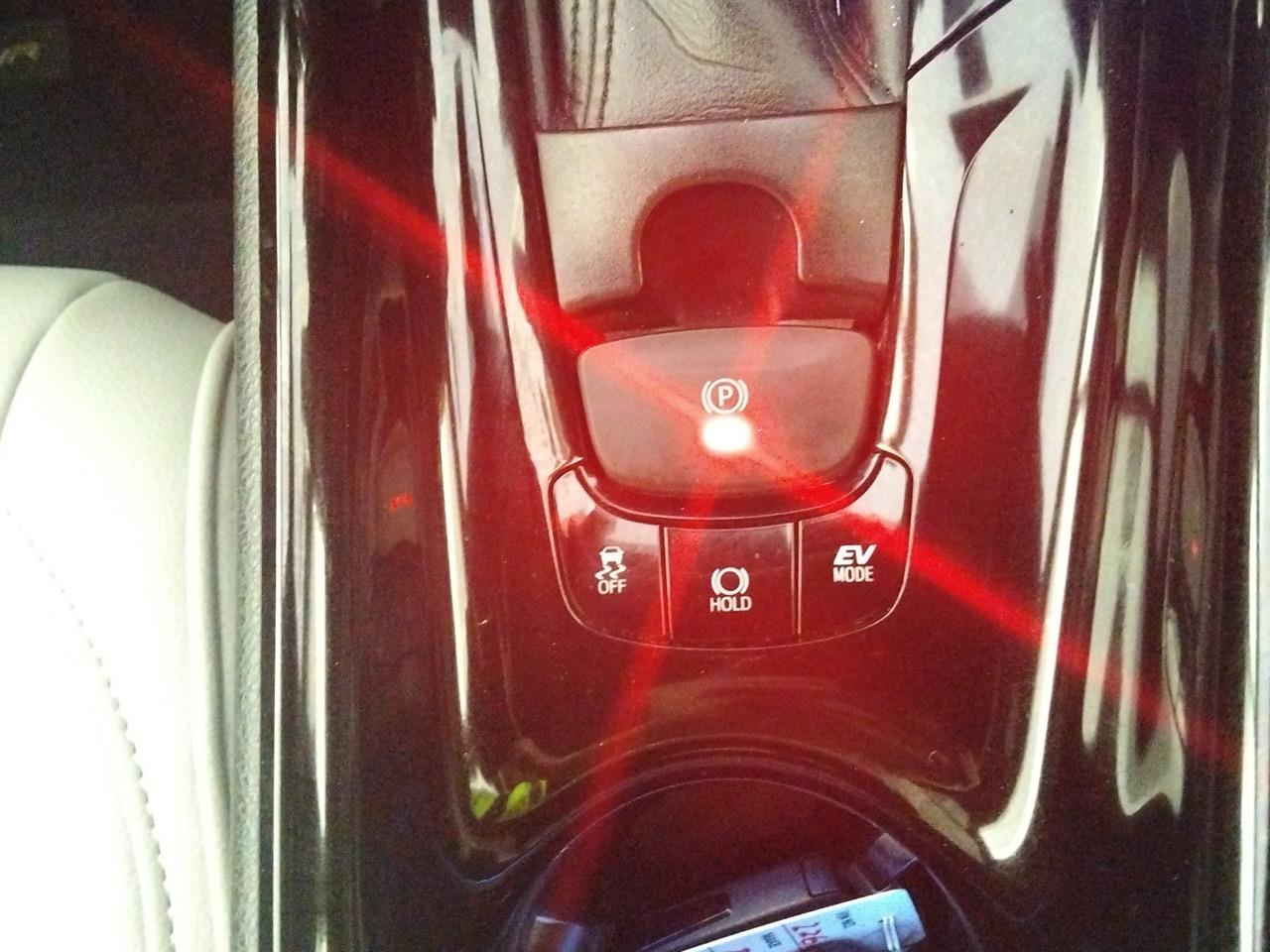 2017 Toyota C-HR HYBRID G LEATHER EDITION RV/SUV LOW KMS + REVERSING CAMERA + CRUISE CONTROL