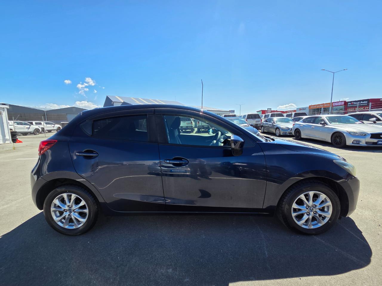 2014 Mazda Demio 2 New Shape Skyactive Hatchback REVERSING CAMERA + I-STOP + SMART KEY