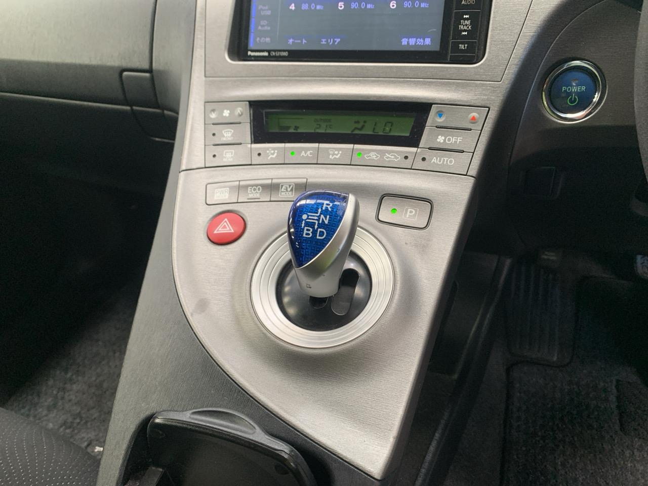 2013 Toyota Prius S Hatchback PUSH BUTTON START + AUTO LIGHTS