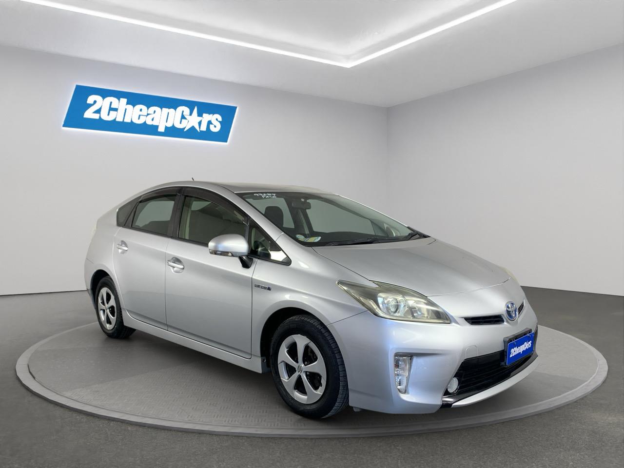 2013 Toyota Prius S Hatchback PUSH BUTTON START + AUTO LIGHTS