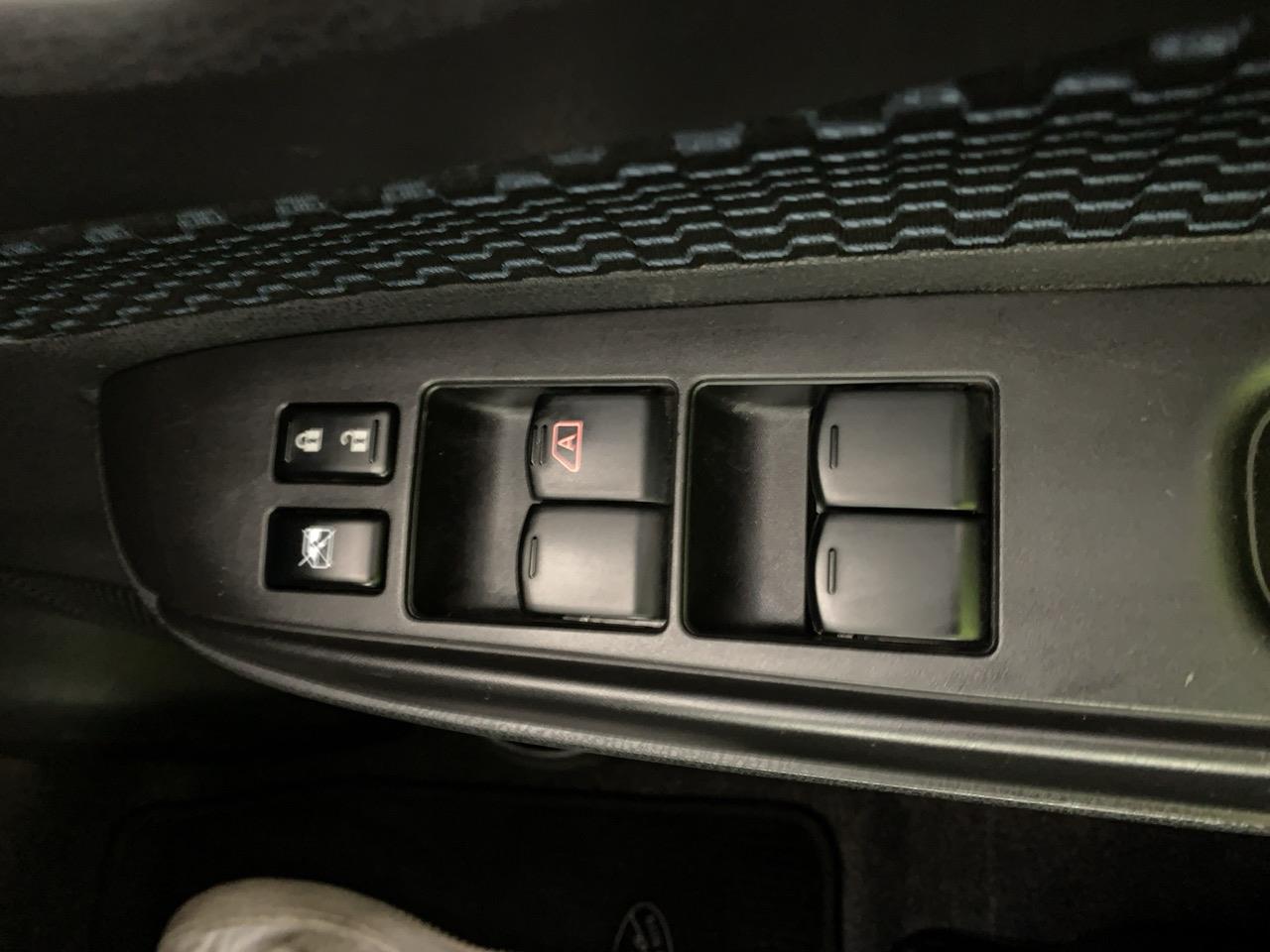 2015 Nissan Note 1.2 X Emergency Brake Package Hatchback LOW KM + PUSH SRART + AUTO LIGHTS