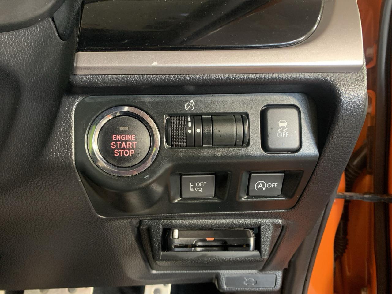 2016 Subaru XV 2.0iL Eyesight RV/SUV AWD + EYE SIGHT SYSTEM + REVESING CAMERA