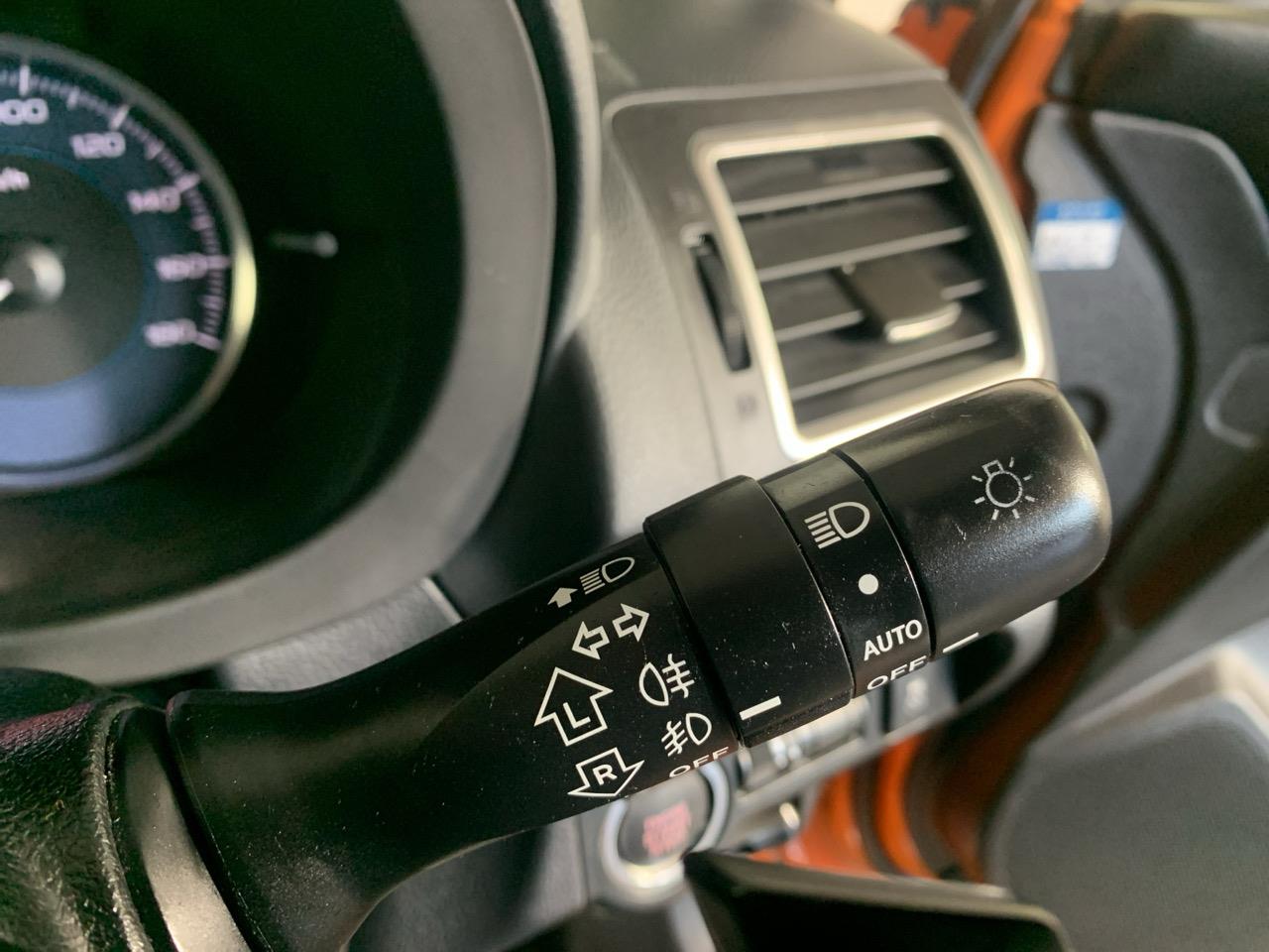 2016 Subaru XV 2.0iL Eyesight RV/SUV AWD + EYE SIGHT SYSTEM + REVESING CAMERA