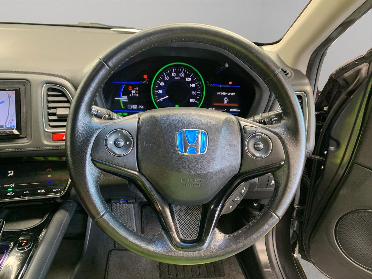 2014 Honda Vezel HYBRID X RV/SUV REVERSING CAMERA + SMART KEY + PADDLE SHIFT