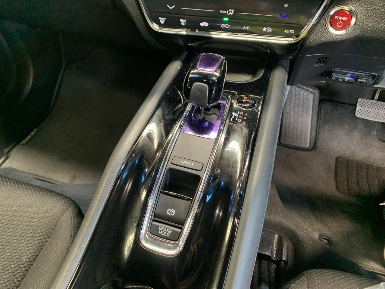 2014 Honda Vezel HYBRID X RV/SUV REVERSING CAMERA + SMART KEY + PADDLE SHIFT