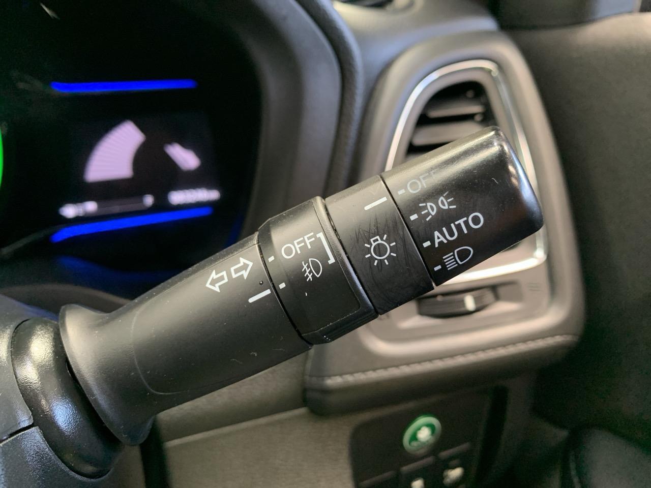 2014 Honda Vezel HYBRID X RV/SUV REVERSING CAMERA + SMART KEY + PADDLE SHIFT