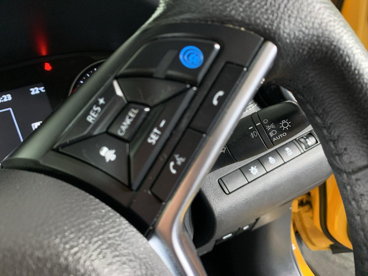 2020 Nissan Kicks X E-Power Hatchback LOW KM + CRUISE CONTROL + HEATED STEERING WHEEL