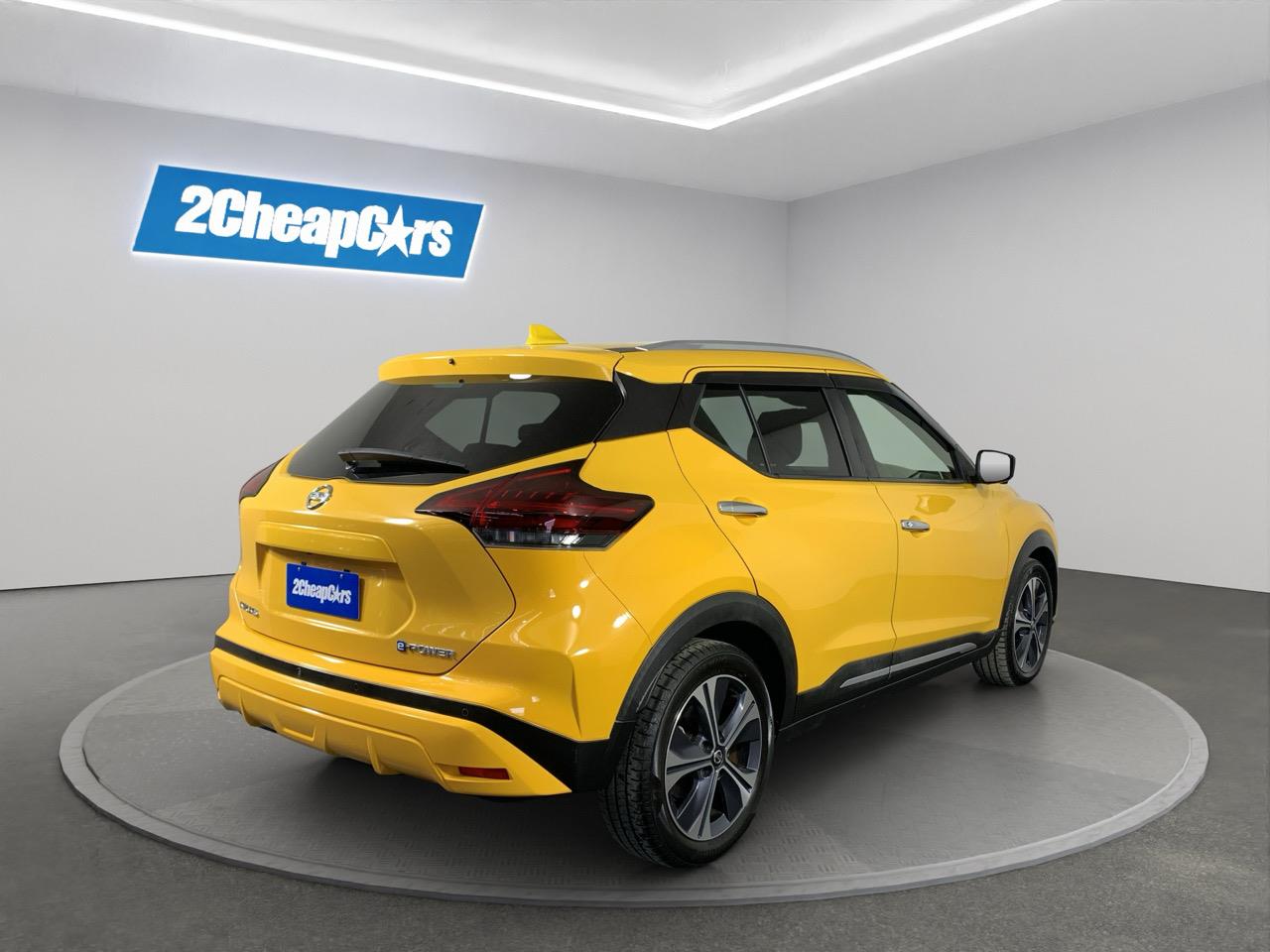 2020 Nissan Kicks X E-Power Hatchback LOW KM + CRUISE CONTROL + HEATED STEERING WHEEL