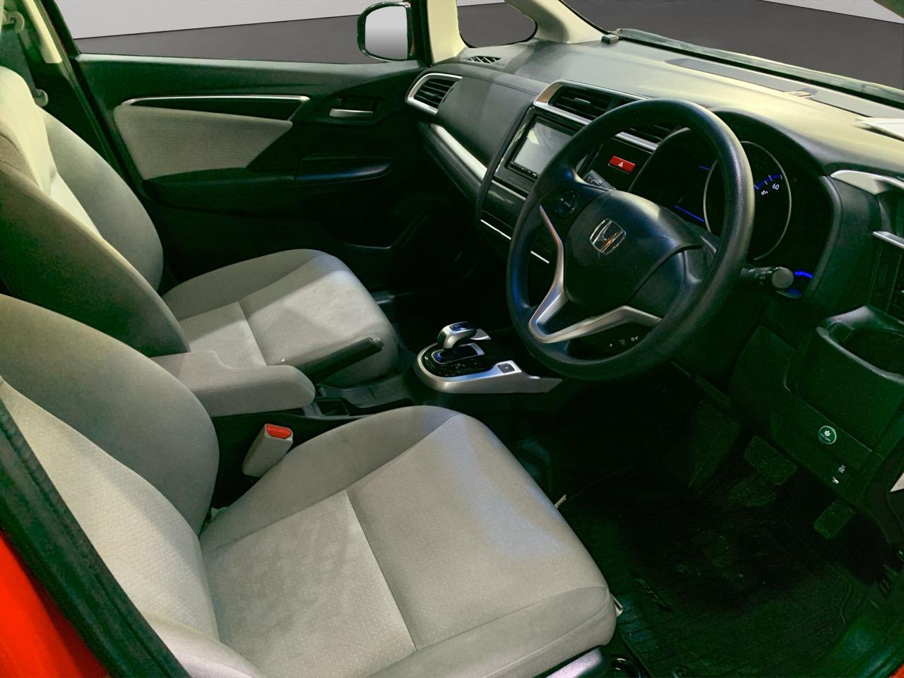 2014 Honda Fit Jazz Hybrid New Shape Hatchback PUSH BUTTON START + REVERSING CAMERA + AUTO LIGHTS