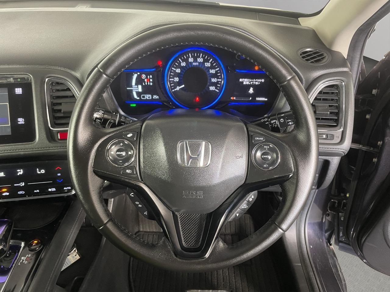 2013 Honda Vezel HYBIRID X RV/SUV REVERSING CAMERA + AUTO LIGHTS + PUSH START