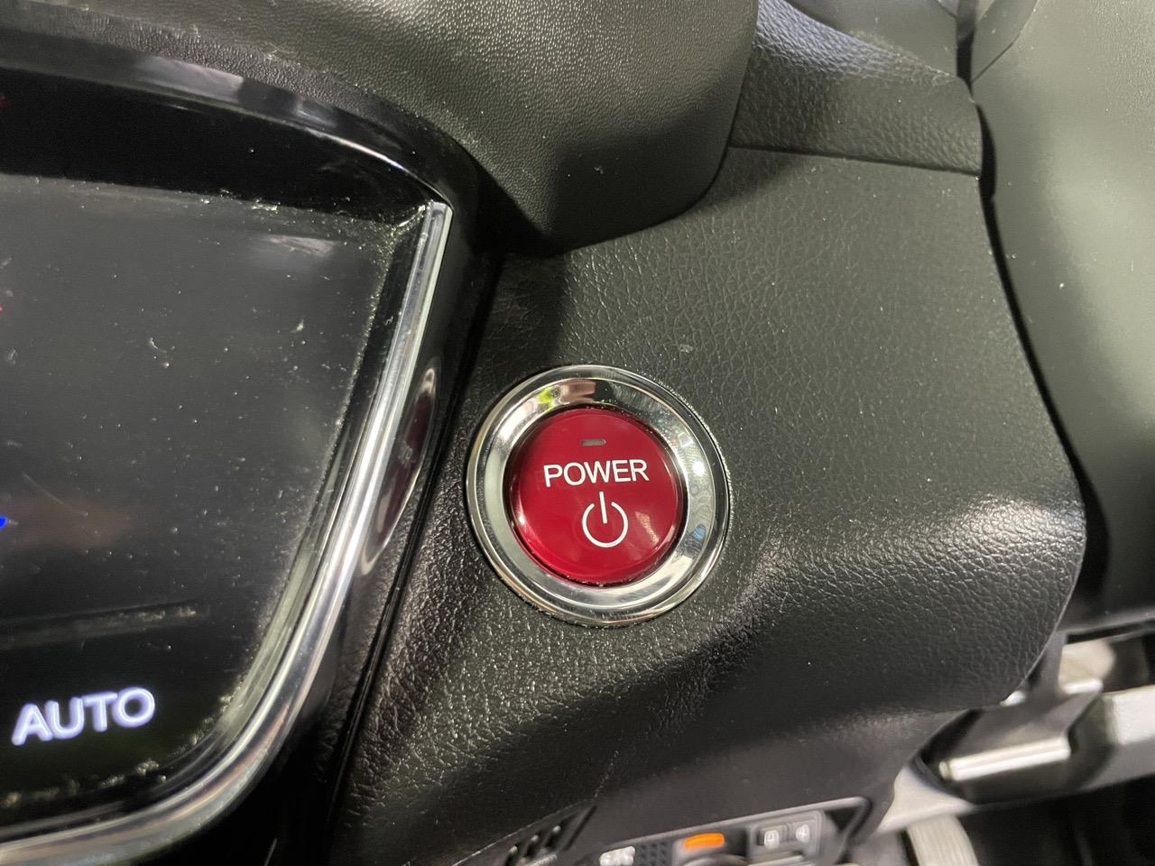 2013 Honda Vezel HYBIRID X RV/SUV REVERSING CAMERA + AUTO LIGHTS + PUSH START