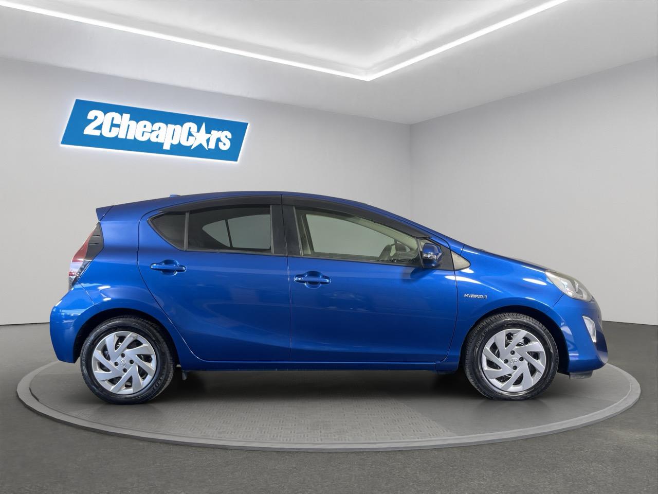 2015 Toyota Aqua Facelift Model S Hatchback REVERSING CAMERA + AUTO LIGHTS + PUSH BUTTON START