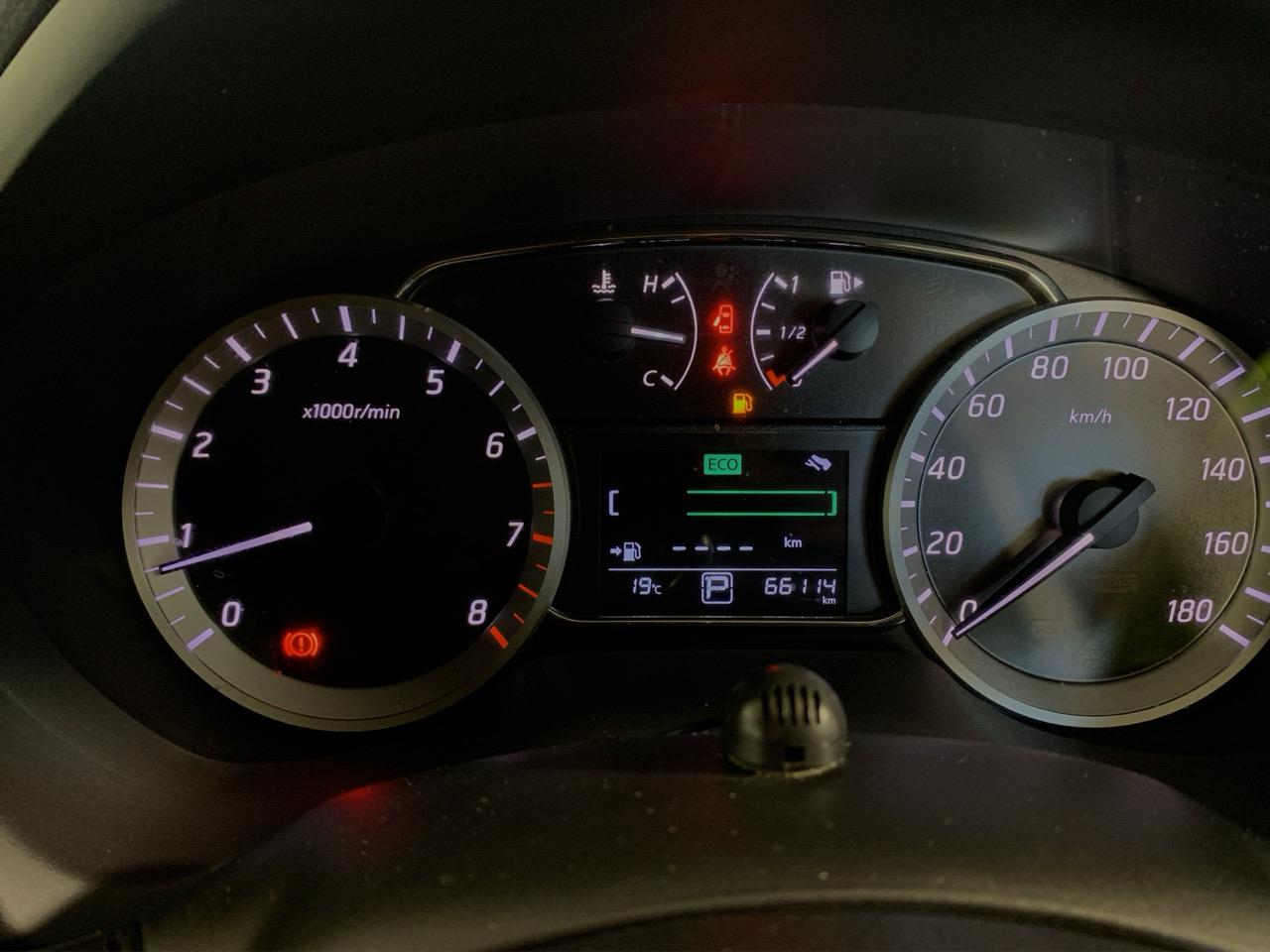 2014 Nissan Sylphy BLUEBIRD Sedan REVERSING CAMERA + PUSH BUTTON START + AUTO LIGHTS