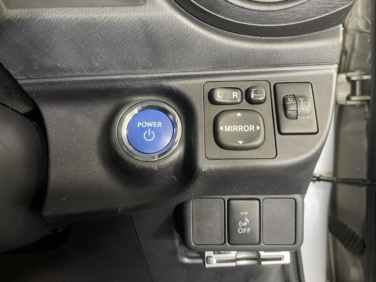 2012 Toyota Aqua G Hatchback PUSH SRART + AUTO LIGHTS