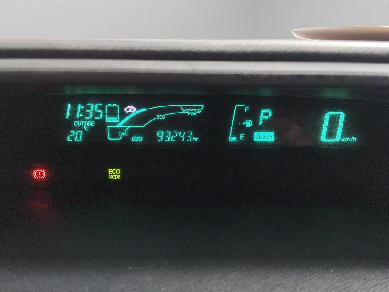 2013 Toyota Aqua S Hatchback HEATED SEATS + PUSH BUTTON START + AUTO LIGHTS