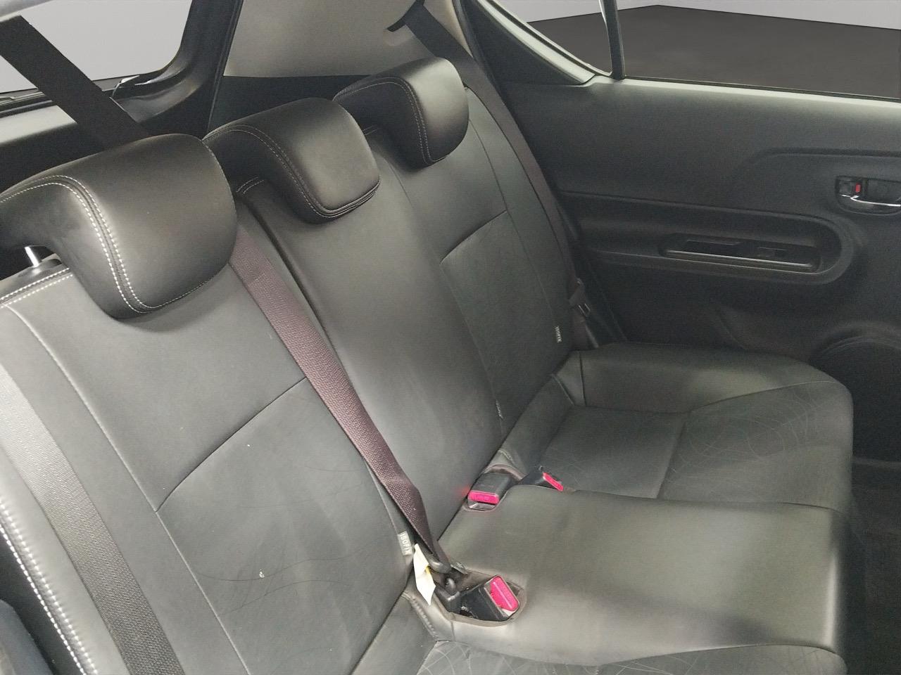 2013 Toyota Aqua S Hatchback HEATED SEATS + PUSH BUTTON START + AUTO LIGHTS