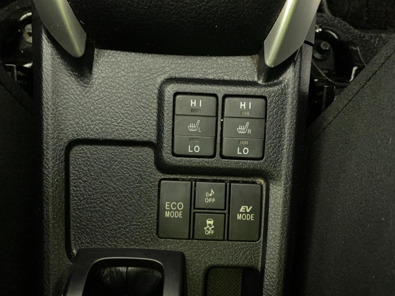 2014 Toyota Corolla Fielder Hybrid Station Wagon HEATED SEATS + PUSH START + GREAT SPACE