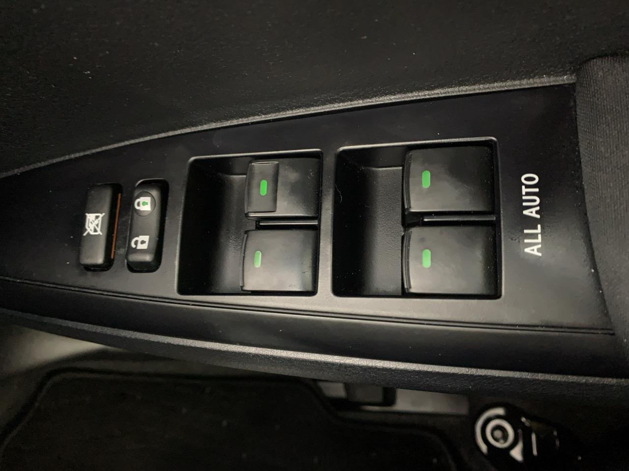 2014 Toyota Corolla Fielder Hybrid Station Wagon HEATED SEATS + PUSH START + GREAT SPACE