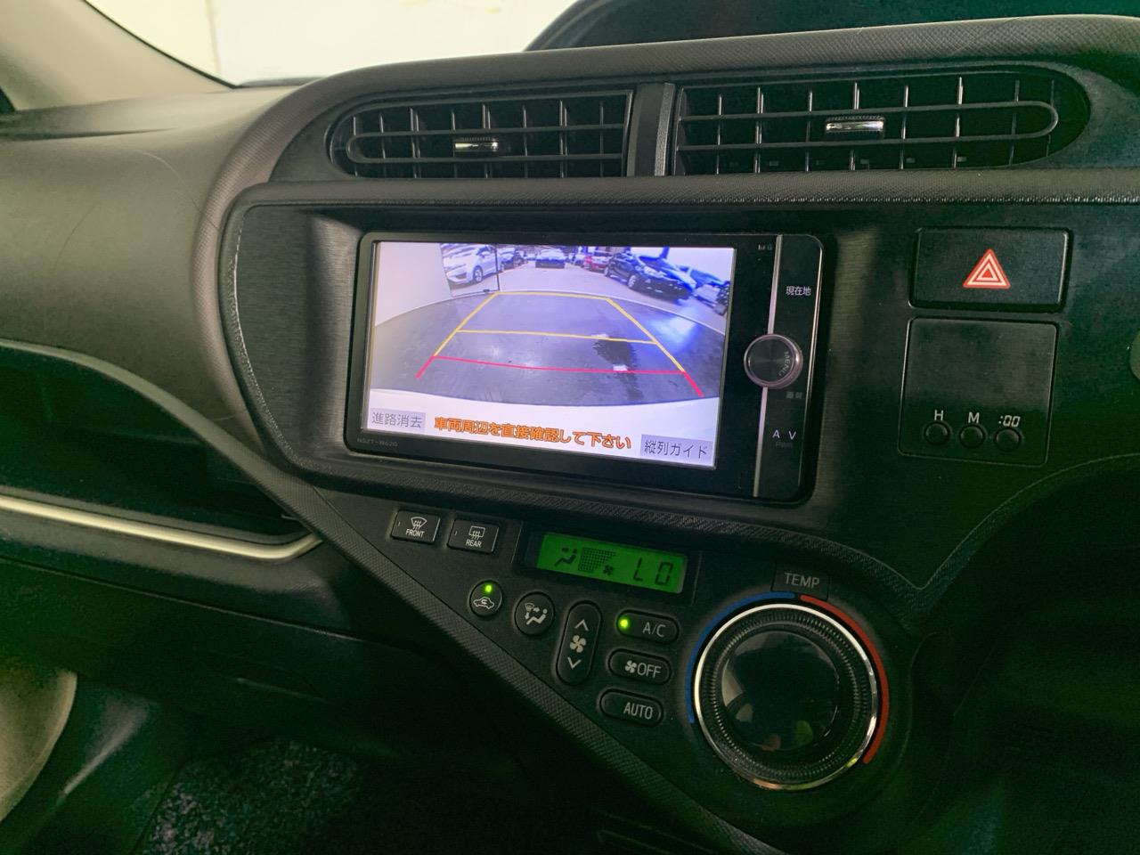 2014 Toyota Aqua G Hatchback PUSH BUTTON START + AUTO LIGHTS + REVERSING CAMERA