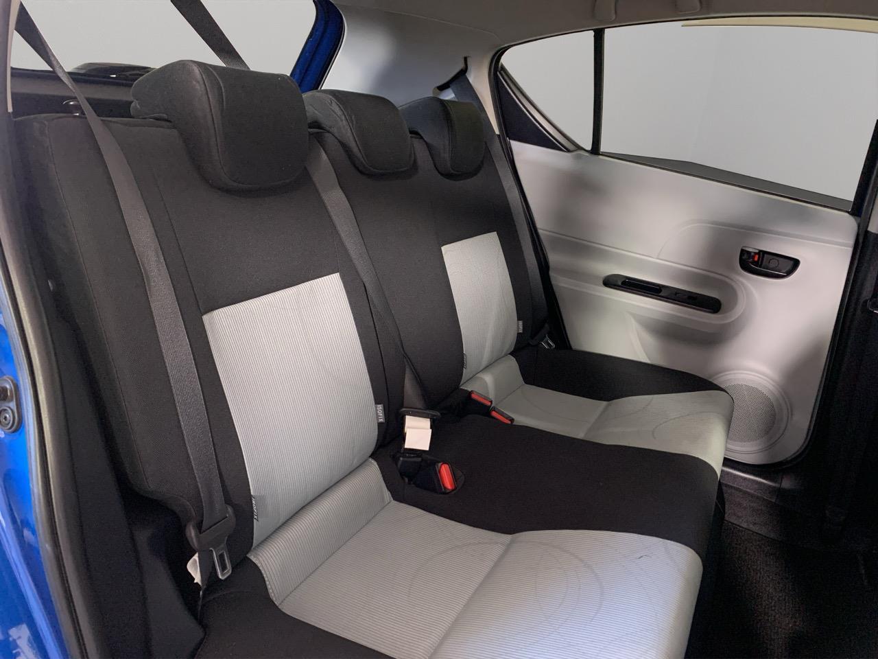 2013 Toyota Aqua S AERO Hatchback REVERSING CAMERA + PUSH BUTTON START + AUTO LIGHTS