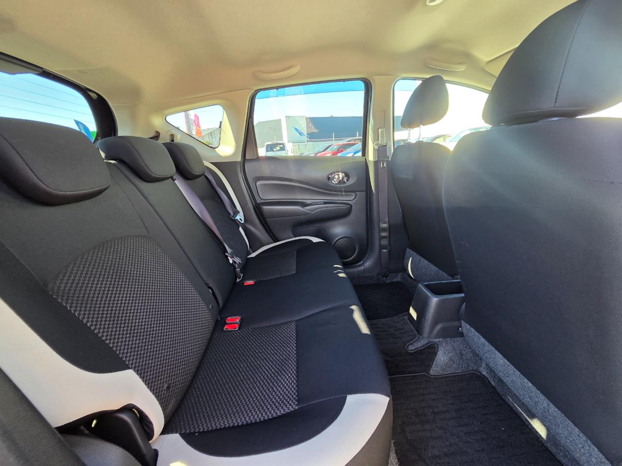 2016 Nissan Note e-power Hatchback REVERSING CAMERA + SMART KEY