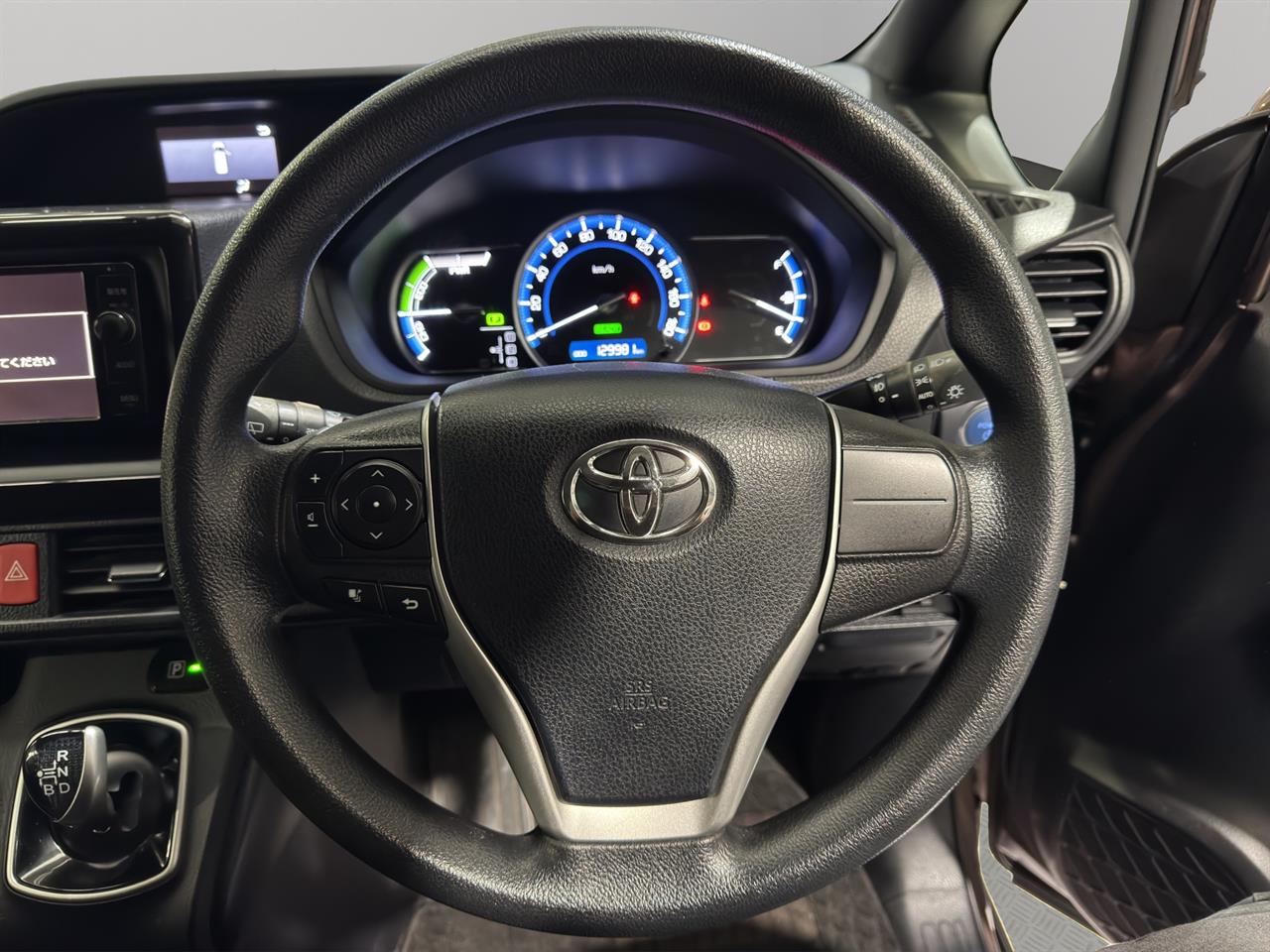 2014 Toyota Noah Hybrid G People Mover POWER SLIDING DOORS + REVERSING CAMERA