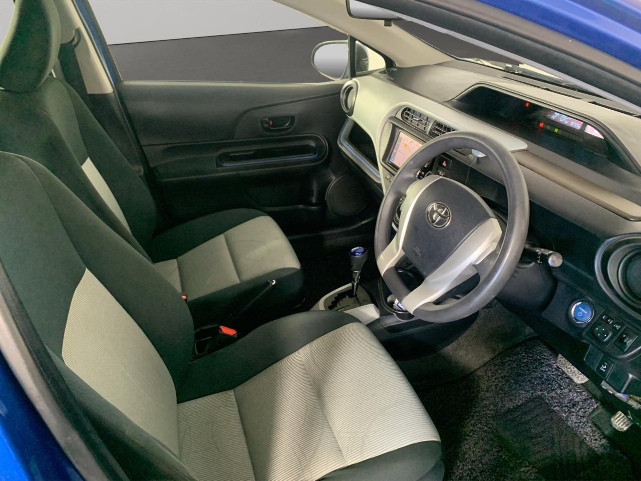 2014 Toyota Aqua S Hatchback PUSH BUTTON START + REVERSING CAMERA + AUTO LIGHTS