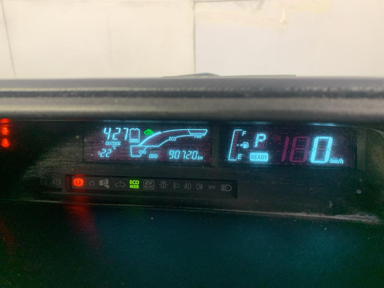 2014 Toyota Aqua S Hatchback PUSH BUTTON START + REVERSING CAMERA + AUTO LIGHTS