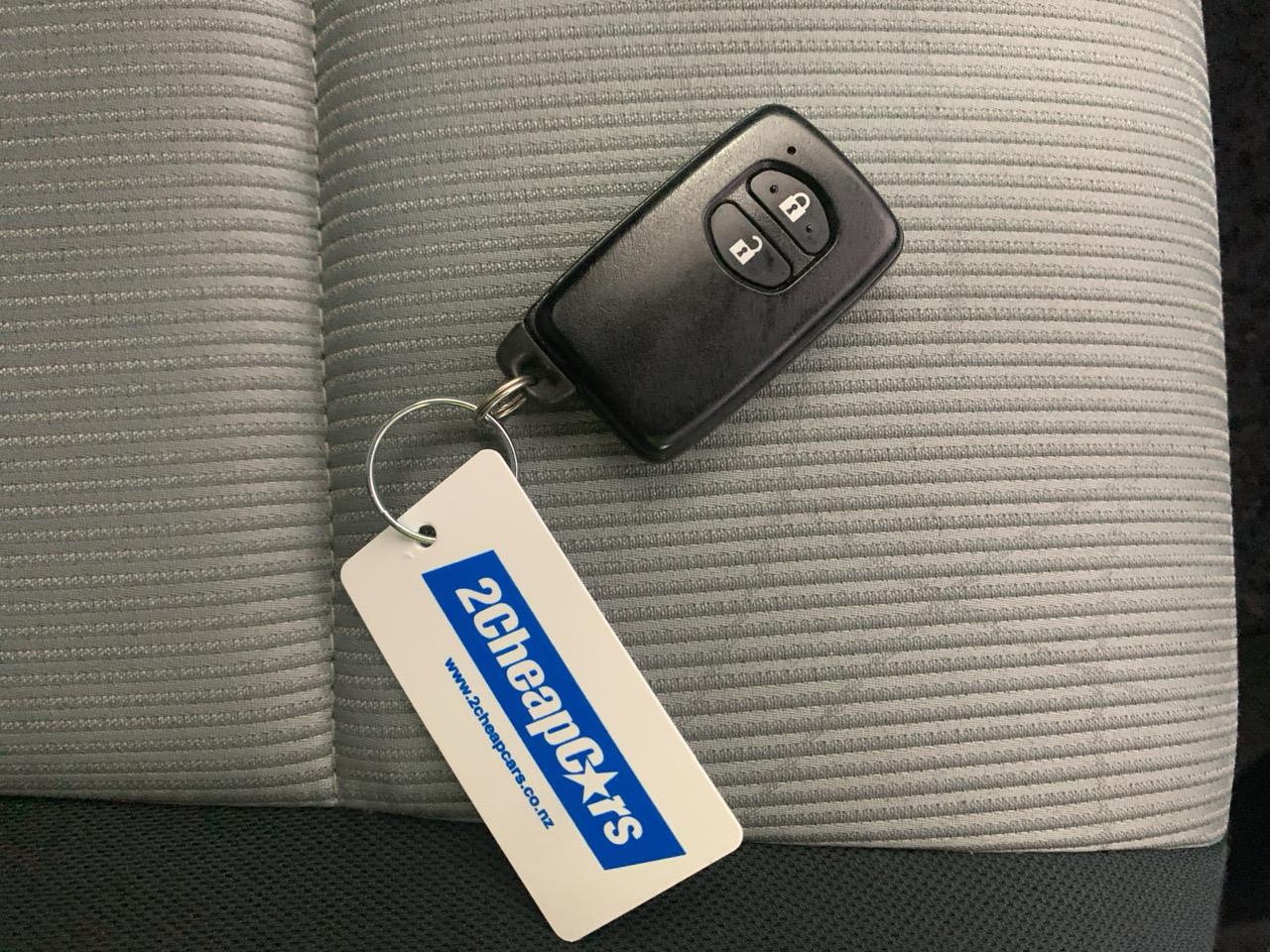 2014 Toyota Aqua S Hatchback PUSH BUTTON START + REVERSING CAMERA + AUTO LIGHTS