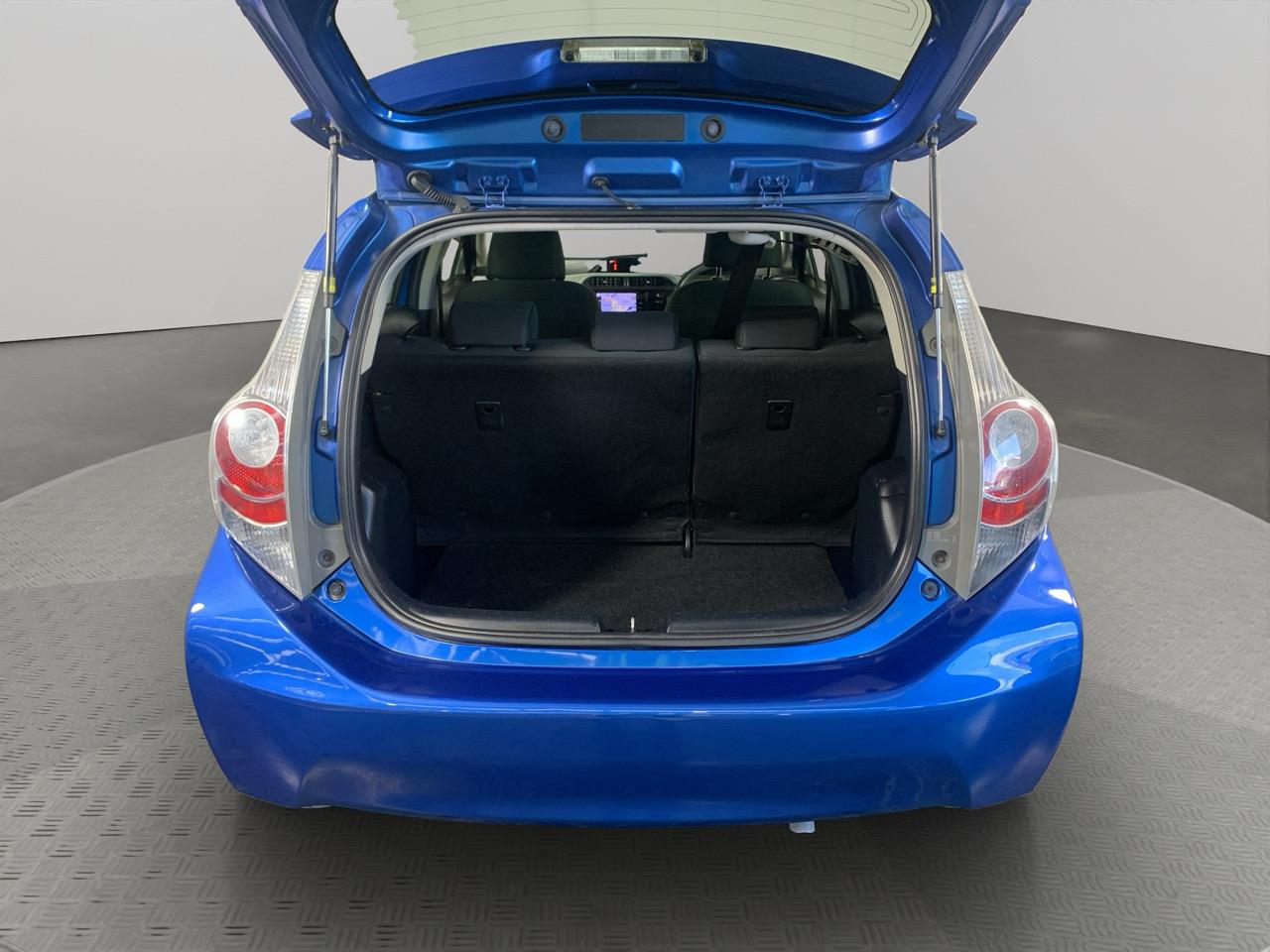 2014 Toyota Aqua S Hatchback PUSH BUTTON START + REVERSING CAMERA + AUTO LIGHTS