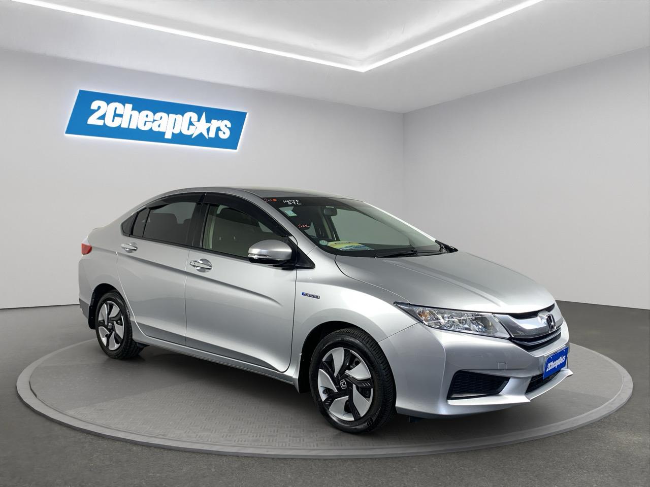 2017 Honda Grace Hybrid Sedan CRUISE CONTROL + REVERSING CAMERA