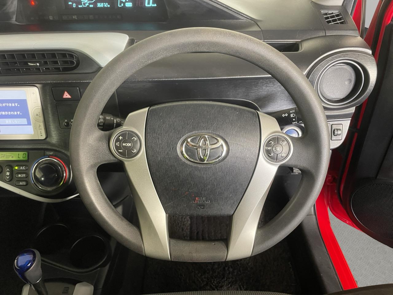 2014 Toyota Aqua S Hatchback LOW KMS + REVERSING CAMERA + AUTO LIGHTS 