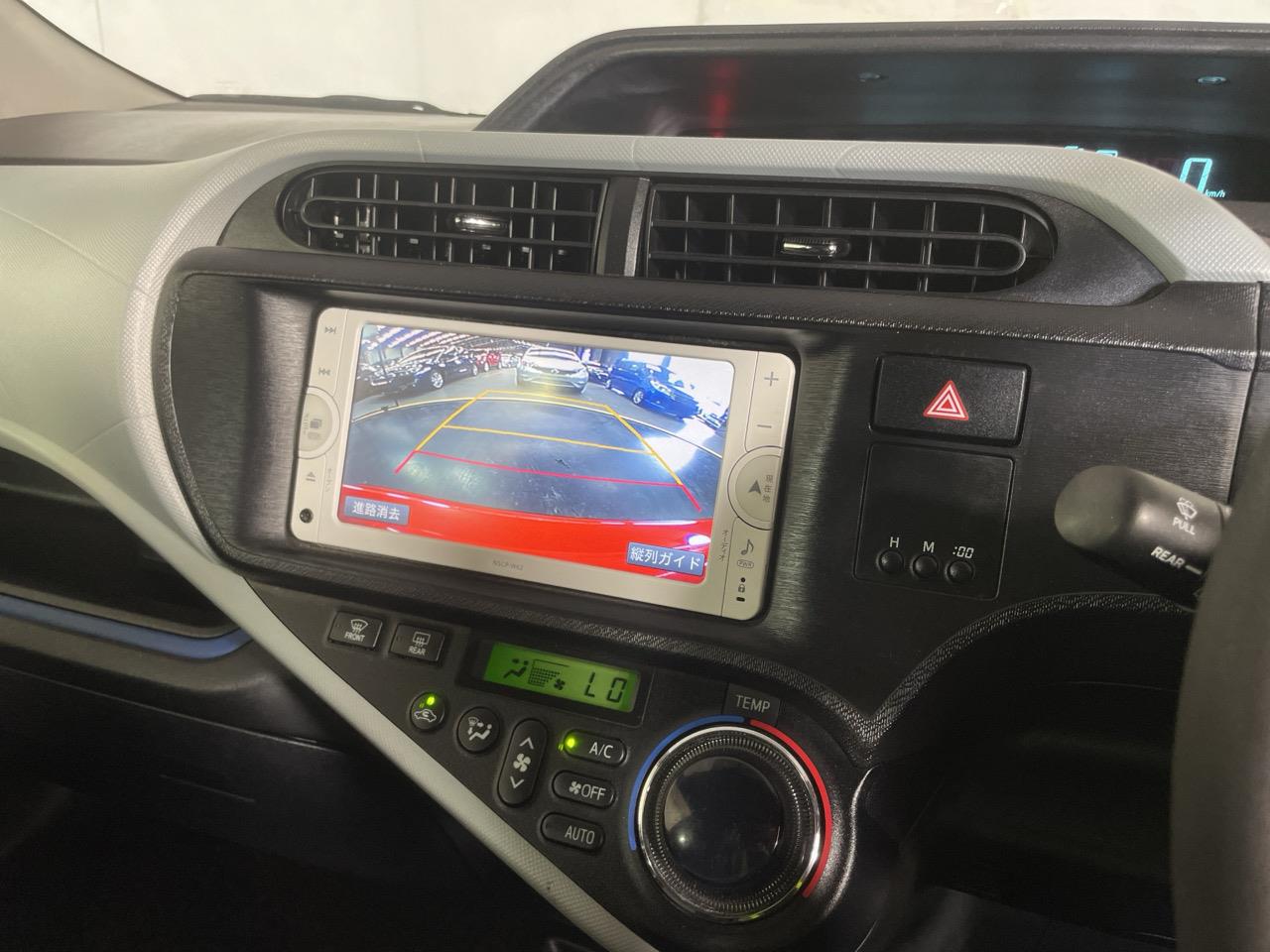 2014 Toyota Aqua S Hatchback LOW KMS + REVERSING CAMERA + AUTO LIGHTS 