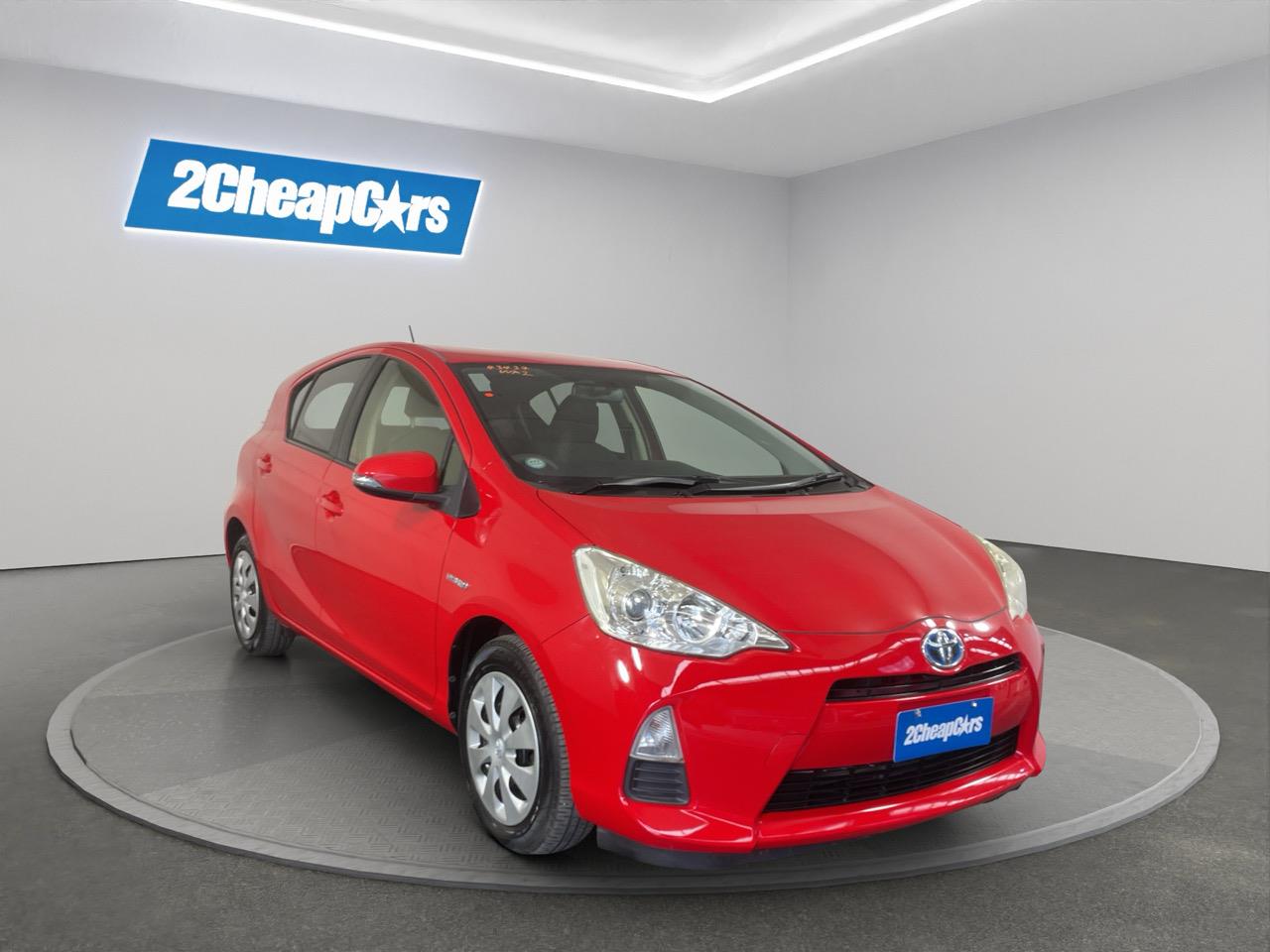 2014 Toyota Aqua S Hatchback LOW KMS + REVERSING CAMERA + AUTO LIGHTS 