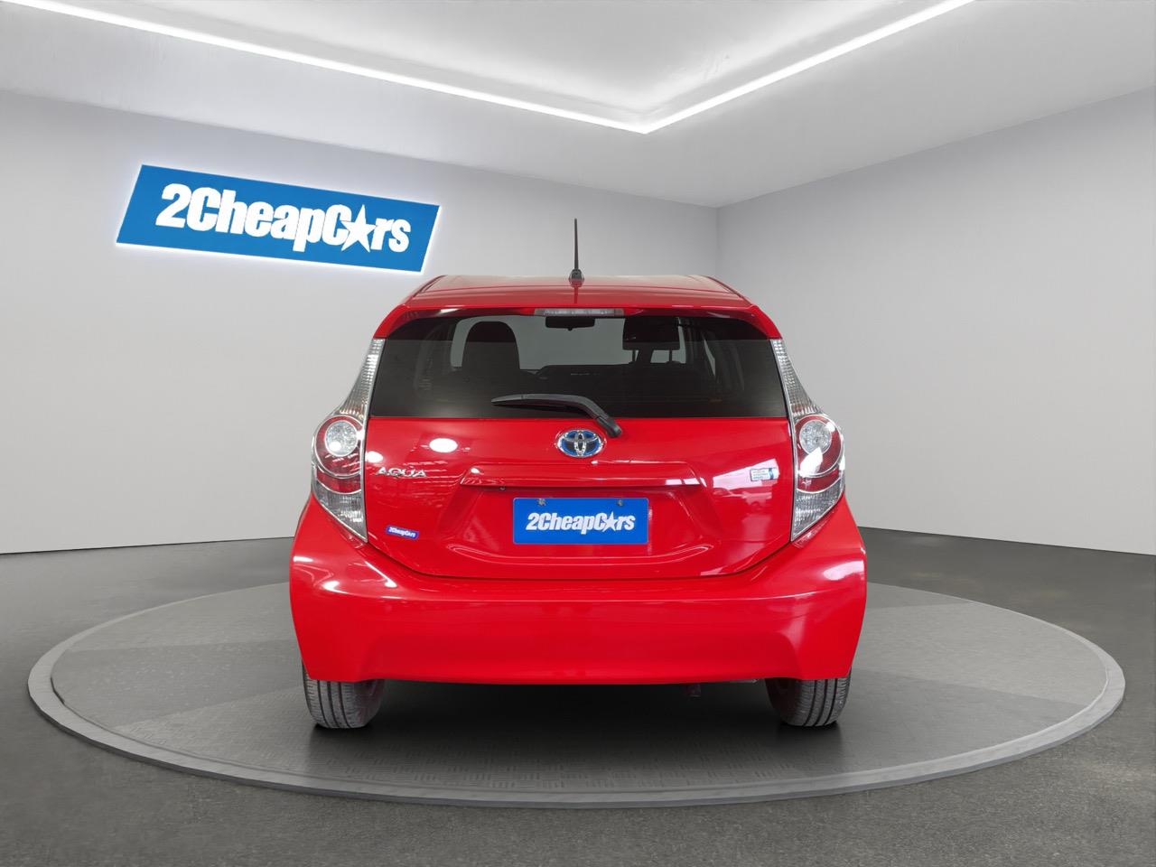 2014 Toyota Aqua S Hatchback LOW KMS + REVERSING CAMERA + AUTO LIGHTS 